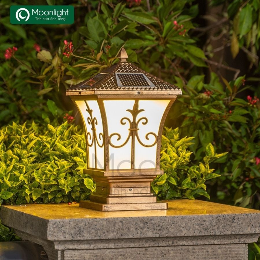 Đèn trụ cổng màu đồng năng lượng mặt trời HTNTTC-002