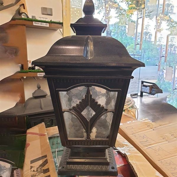 Đèn trụ cổng hàng rào VLNTTC-038