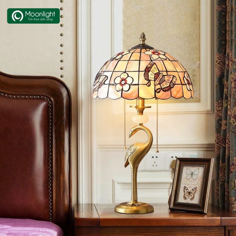 Đèn bàn tiffany chim hạc D31xH56cm VLDBTF-069
