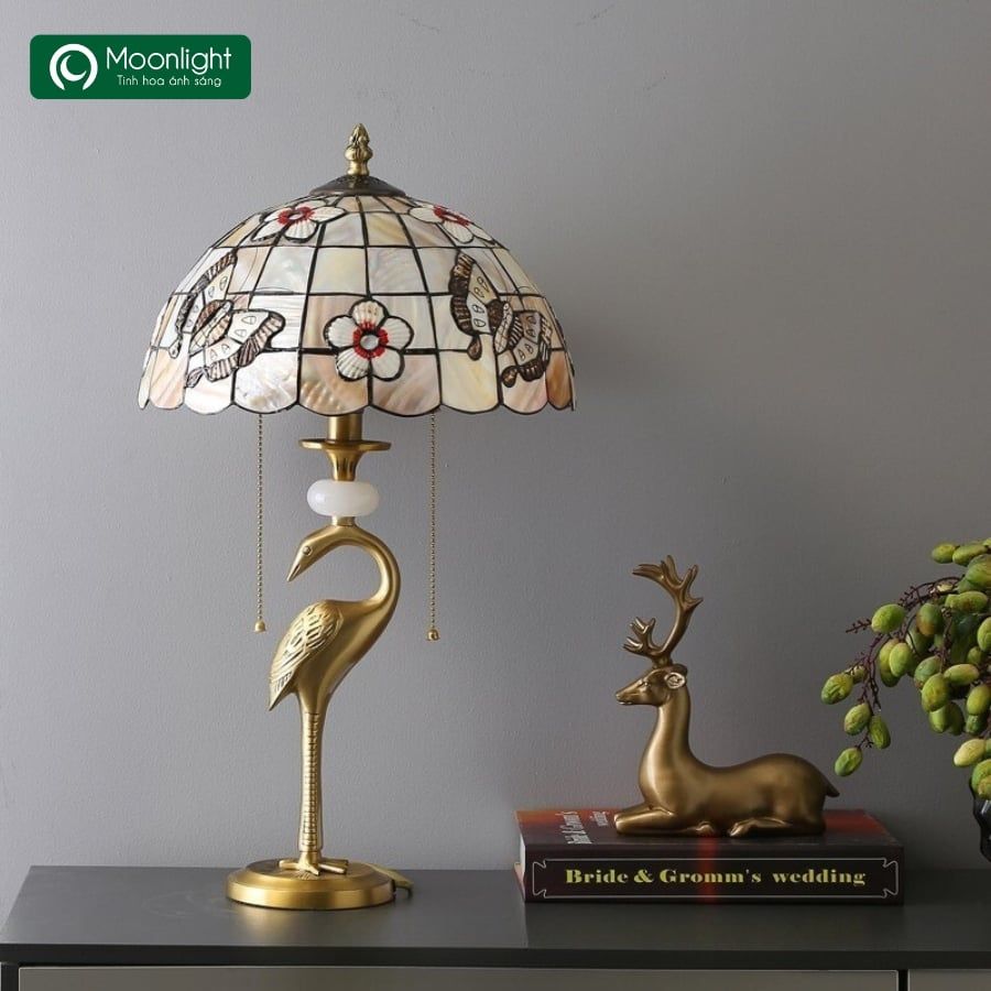 Đèn bàn tiffany chim hạc D31xH56cm VLDBTF-069