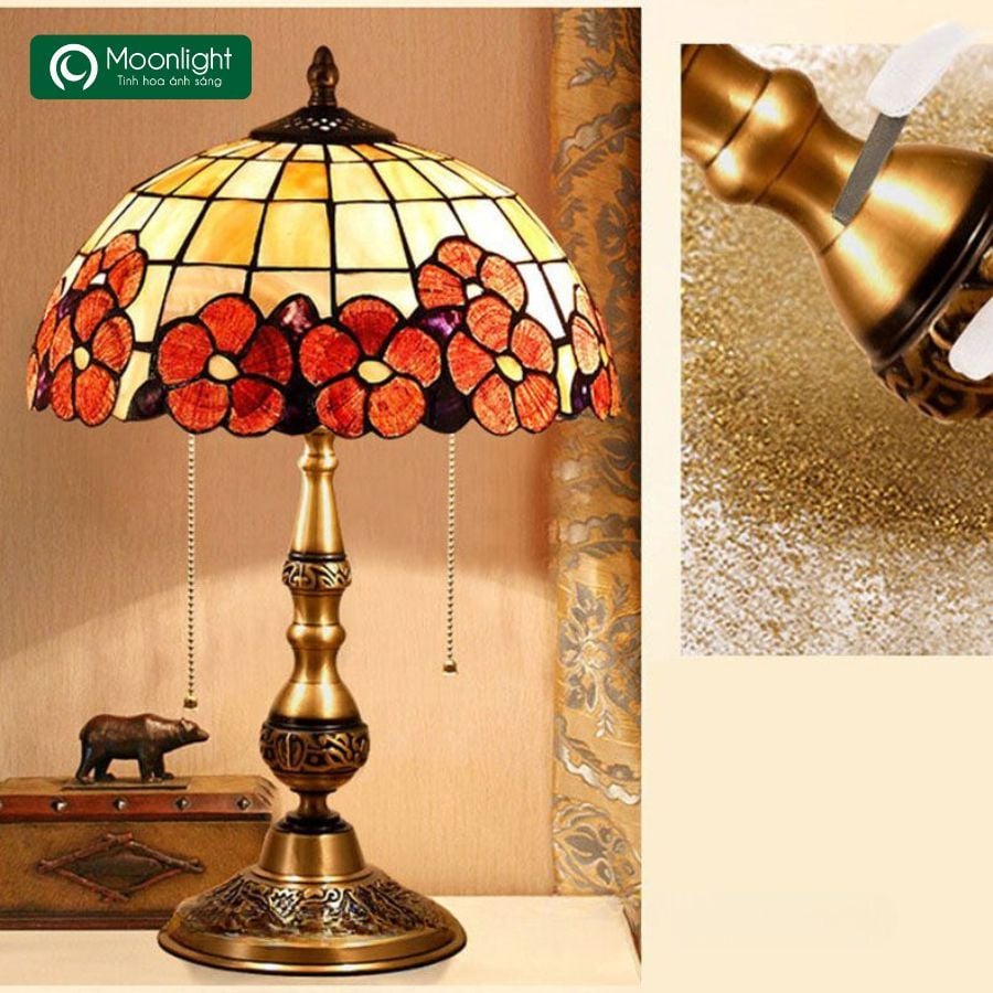Đèn bàn tiffany hoa 5 cánh màu đỏ VLDBTF-070