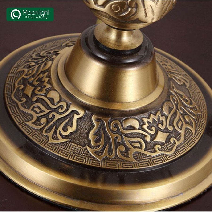 Đèn bàn tiffany hoa 5 cánh màu đỏ VLDBTF-070