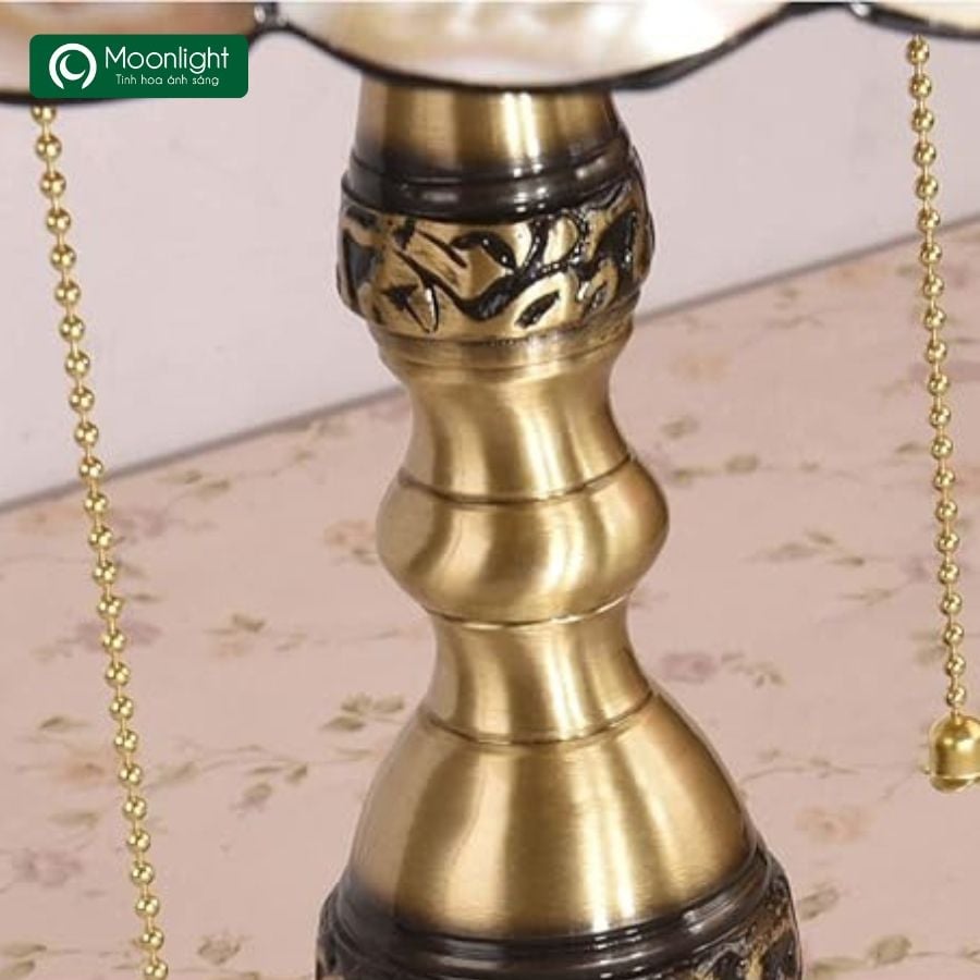 Đèn bàn tiffany hoa 6 cánh D31xH48cm VLDBTF-071