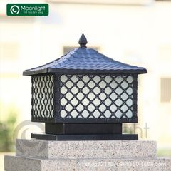 Đèn trụ cổng hàng rào vuông kẻ caro VLNTTC-007