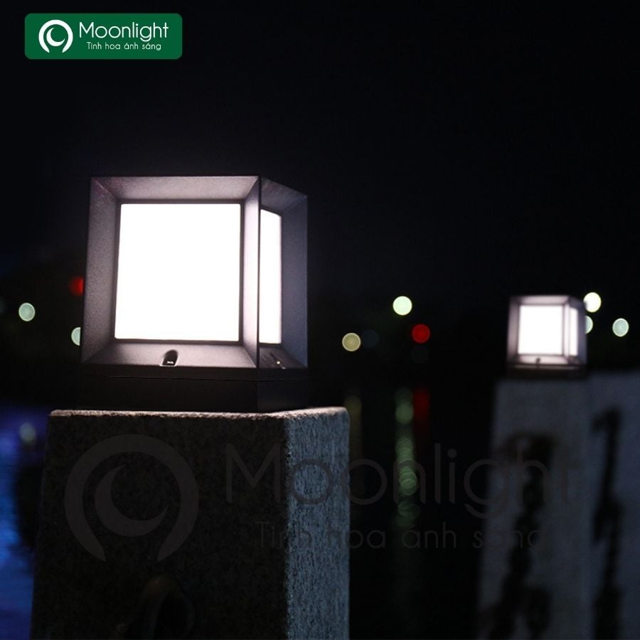 Đèn trụ cổng hàng rào vuông đen VLNTTC-021