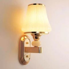Đèn tường chao thủy tinh màu vàng đá vàng 2773 004 VLDTTI-055
