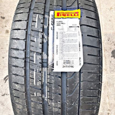 Lốp Pirelli P Zero