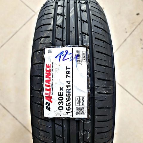 Lốp Yokohama Alliance 030E