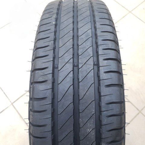 Lốp Michelin Agilis 3