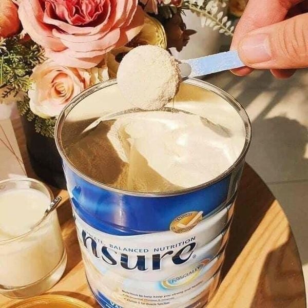 Ensure Sữa Bột Hương Vanilla Úc 850g