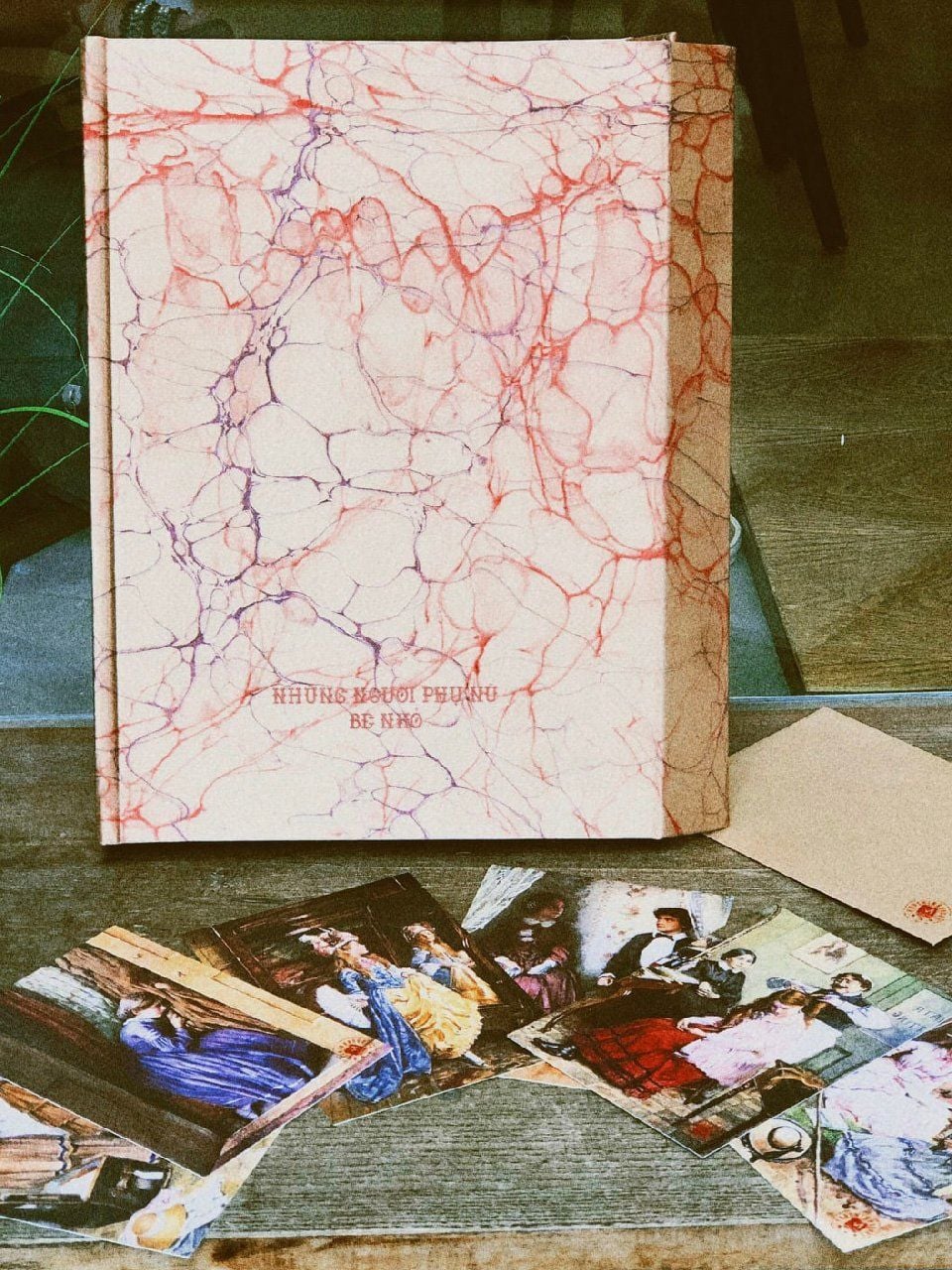 NHỮNG NGƯỜI PHỤ NỮ BÉ NHỎ_BẢN ĐẶC BIỆT_BÌA LỤA THỦY ẤN