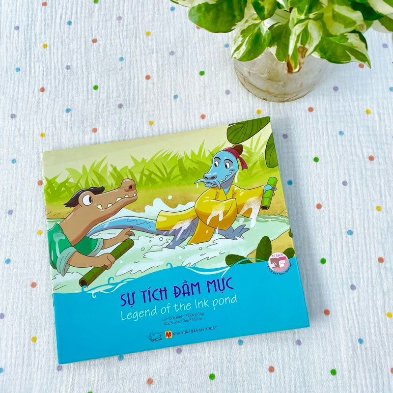 Truyện Cổ Tích Việt Nam Cho Bé - Sự Tích Đầm Mực (Song Ngữ Anh - Việt)