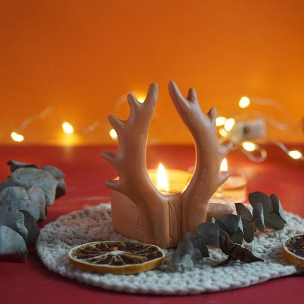  Đế Bỏ Nến Tealight Đất Nung - Sừng Tuần Lộc - DN38 