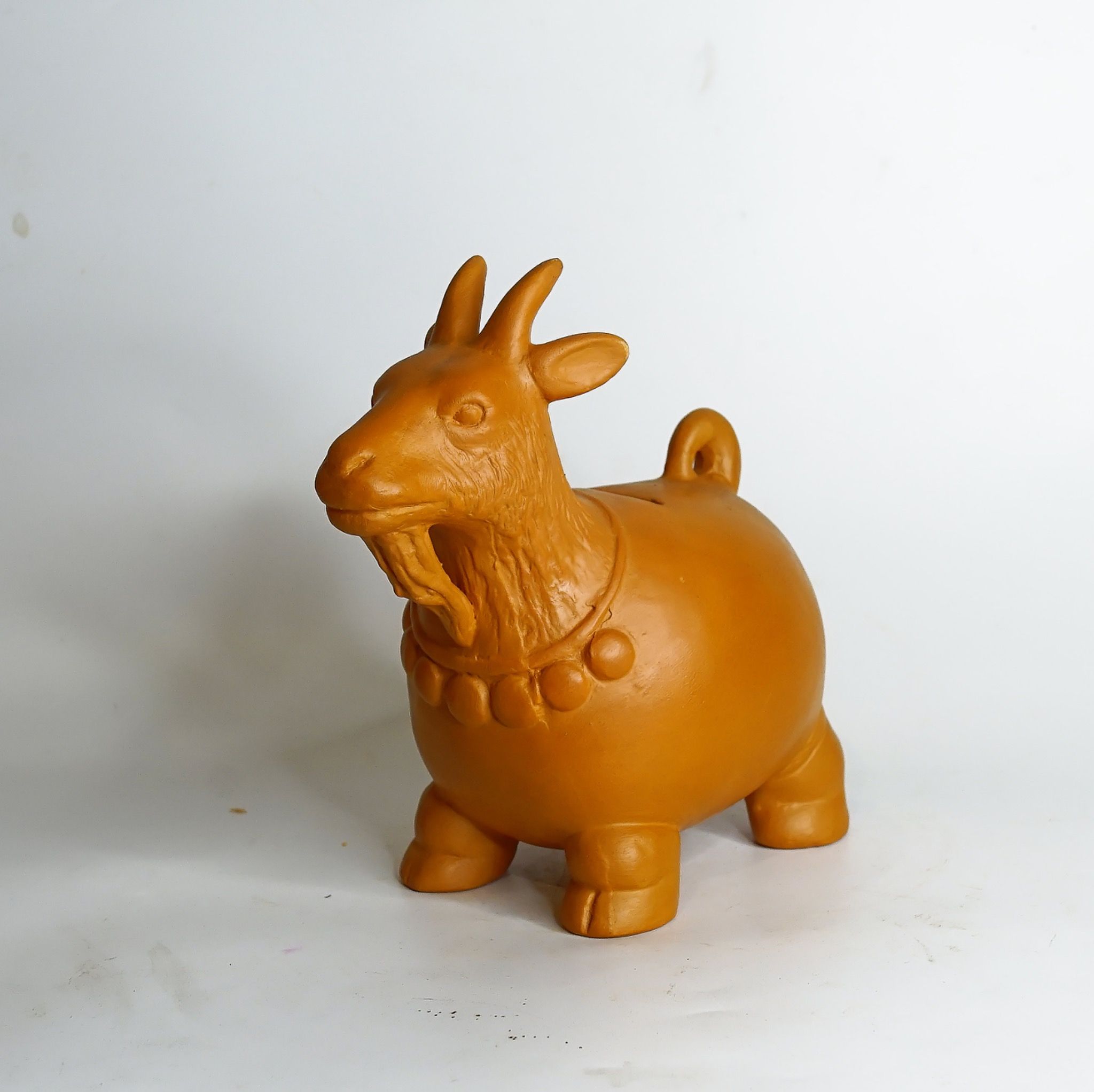  Ống Heo Tiết Kiệm - Con Dê - OHTK26 