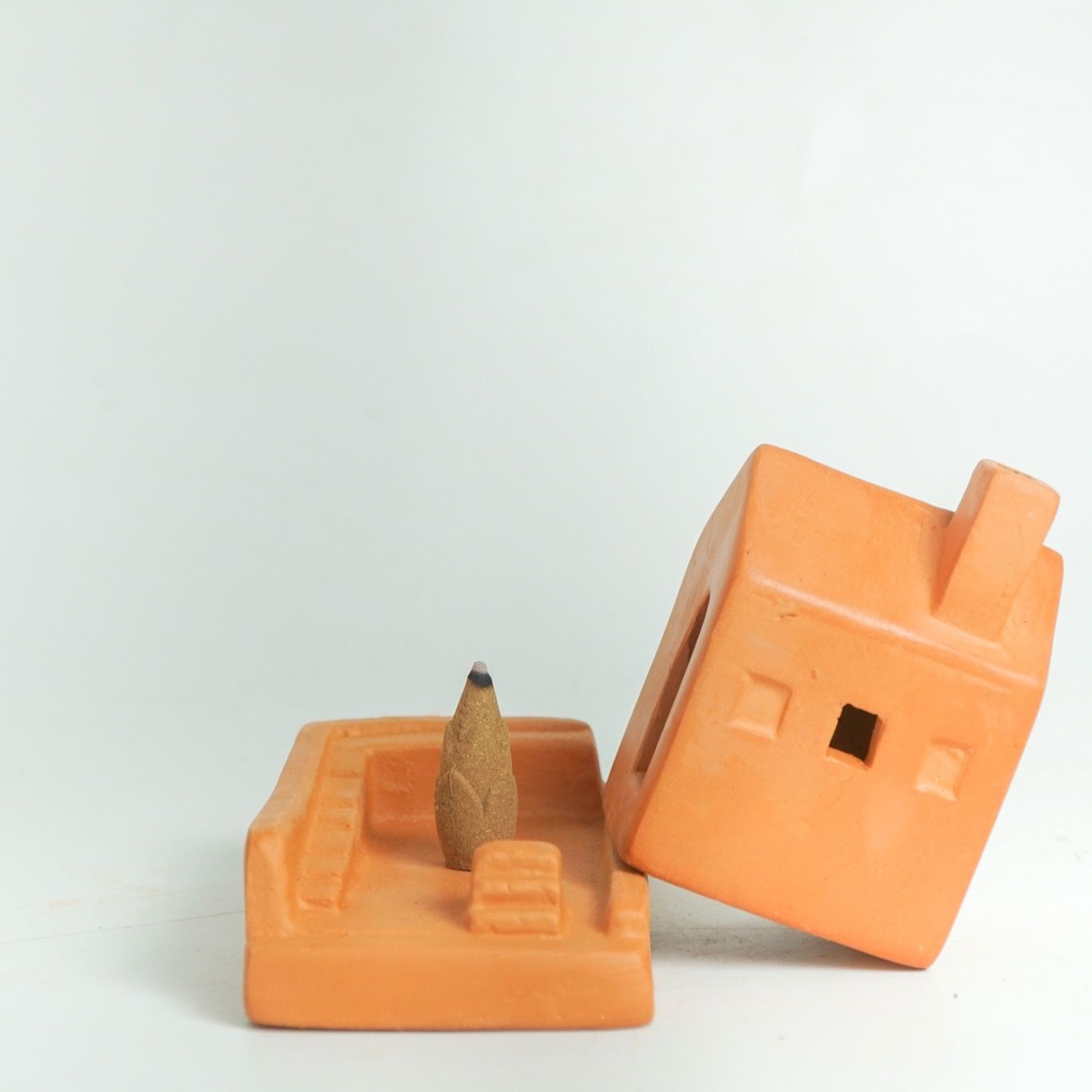  Đồ Đốt Trầm Hương Đất Nung - Hình Ngôi Nhà - TH10 