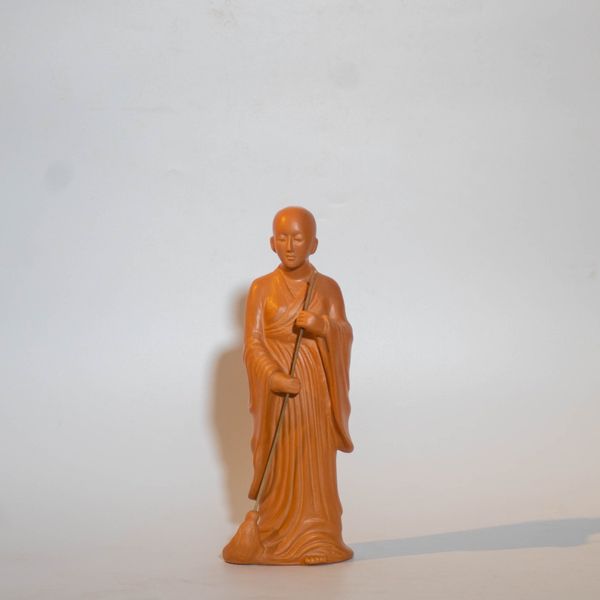  Tượng Sư Cô Quét Sân - TTT120 