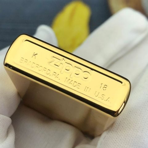 BẬT LỬA ZIPPO MẠ VÀNG HOA VĂN KHẢM XÀ CỪ ( KHẢM TRAI) LA BÀN TÁM PHƯƠNG BỐN HƯỚNG ZN79