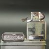 BẬT LỬA ZIPPO MẠ NIKEN BÓNG CHỦ ĐỀ HOA TUYẾT NĂM 2010 Z78