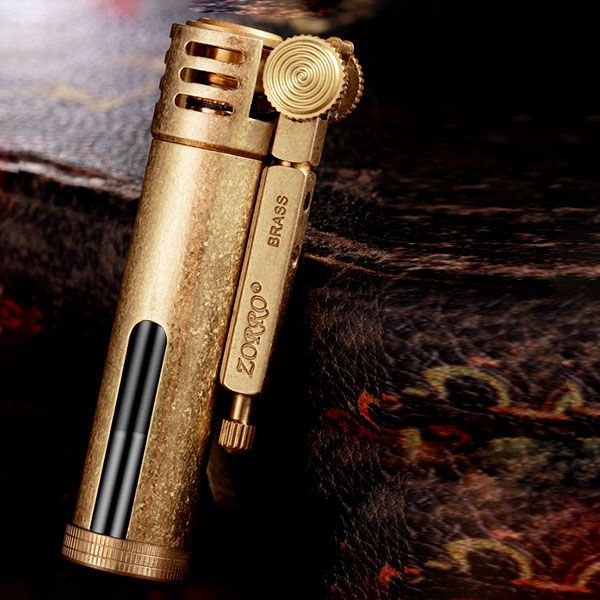 BẬT LỬA XĂNG ĐÁ ZORRO VÀNG BÓNG ZO12BONG