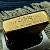 BẬT LỬA ZIPPO BRASS CHU NIÊN 32-92 ĂN MÒN CHỦ ĐỀ ĐẠI BÀNG MỸ NĂM 1992 ZL222