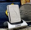 BẬT LỬA ZIPPO BỘ ĐẾ LON ZIPPO MẠ PLATIUM VÀNG TRẮNG ĐỜI XI LA MÃ, ĂN MÒN CHỦ ĐỀ VỎ HỘP ZIPPO THỜI 1970S RẤT HIẾM ZL190