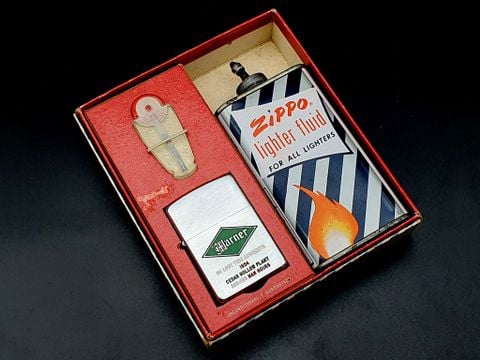 SET BẬT LỬA ZIPPO BÌNH XĂNG VỈ ĐÁ CỔ 1954 ( BÌNH XĂNG CHƯA MỞ) ZS14