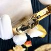 BẬT LỬA ZIPPO XUẤT NHẬT MẠ VÀNG 22K VÂN CARO CHÉO SẢN XUẤT NĂM 2018 - ZN93