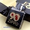 Bật Lửa Zippo 90th kỷ niệm thành lập hãng logo 90 năm mạ vàng nền mạ Pramium vân đá Z310