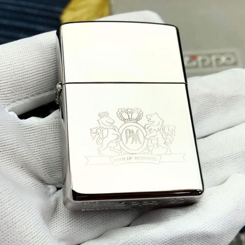 SET BẬT LỬA BÌNH XĂNG VỈ ĐÁ ZIPPO SLIVER PLATE CHỦ ĐỀ PHILIP MORRIS - CHA ĐẺ CỦA MARLBORO BẢN XUẤT THỊ TRƯỜNG CHÂU ÂU SIÊU HIẾM ĐỜI XV LA MÃ SẢN XUẤT NĂM 1999 - ZS25