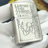 BẬT LỬA ZIPPO MẠ BẠC CHỦ ĐỀ LUPIN SIÊU TRÔM ĐỜI XIV LA MÃ SẢN XUẤT NĂM 1998 - ZL254