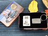 SET BẬT LỬA ZIPPO MÓC KHÓA, EMBLEM LOGO ZIPPO Ô TÔ NHÀ MÁY ZIPPO ĐỜI XIV SẢN XUẤT NĂM 1998 - ZS27
