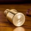 BẬT LỬA XĂNG ĐÁ ZORRO ĐỒNG KHỐI BRASS VÀNG BỤI TRỤ TRÒN CAO ZO36C