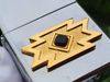 BẬT LỬA ZIPPO CHROME BÓNG EMBLEM MẠ VÀNG ĐÍNH ĐÁ PHONG THỦY MAY MẮN ĐỜI XIV NĂM 1998 ZL144