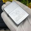 BẬT LỬA ZIPPO BẢN THỬ NGHIỆM 50 NĂM THÀNH LẬP HÃNG 1932-1982. SẢN XUẤT NĂM 1981, BẢN MẪU THỬ NGHIỆM KHÔNG SẢN XUẤT RA THỊ TRƯƠNG, RẤT HIẾM.  ZQH12