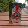BẬT LỬA ZIPPO CHROME BÓNG SƠN HẤP NHIỆT CHỦ ĐỀ CHÚ HỀ MA QUÁI ĐỜI XVI NĂM 2000 ZL245