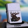BẬT LỬA ZIPPO CHROME BÓNG SƠN HẤP NHIỆT CHỦ ĐỀ NAI RỪNG ĐỜI XVI NĂM 2000 ZL50