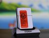 BẬT LỬA ZIPPO CHROME BÓNG SƠN HẤP NHIỆT CHỦ ĐỀ ĐẦU GẤU ĐỜI XV NĂM 1999 ZL48