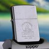 BẬT LỬA ZIPPO CHROME BÓNG CHỦ ĐỀ KỶ NIỆM 10TH ĐỜI VIII NĂM 1992 ZL22 BẢN KỶ NIỆM 10 NĂM THÀNH LẬP HÃNG 1932-1942