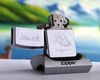 BẬT LỬA ZIPPO CHROME BÓNG CHỦ ĐỀ WILD WEST MŨ DÂY CAO BỒI ĐỜI VIII NĂM 1992 ZL14