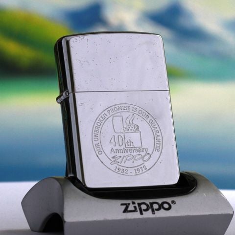 BẬT LỬA ZIPPO CHROME BÓNG CHỦ ĐỀ KỶ NIỆM 40TH ĐỜI VIII NĂM 1992 ZL18 BẢN KỶ NIỆM 40 NĂM THÀNH LẬP HÃNG 1932-1972