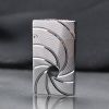 BẬT LỬA DUPONT XĂNG LỖ THỦNG VIÊN ĐẠN 007 MẠ BẠCH KIM SỌC XÉO DX17 SỬ DỤNG XĂNG BẬT LỬA ZIPPO