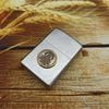 BẬT LỬA ZIPPO SATIN EMBLEM LOGO KỶ NIỆM 10 NĂM THÀNH LẬP HÃNG NĂM 2014 Z101