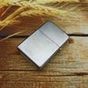 BẬT LỬA ZIPPO SATIN EMBLEM LOGO KỶ NIỆM 10 NĂM THÀNH LẬP HÃNG NĂM 2014 Z101