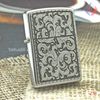 BẬT LỬA ZIPPO MARLBORO EMBLEM HOA VĂN NĂM 2003 Z11