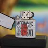 BẬT LỬA ZIPPO MẠ SATIN CHỐNG XƯỚC CHỦ ĐỀ CƠ KHÍ NĂM 2001 Z15