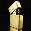 BẬT LỬA ZIPPO REPLICA 1935 ĐỜI ĐẦU 08 MẠ VÀNG CHẶT GÓC EMBLEM SỌC XÉO RẤT HIẾM - ZN105