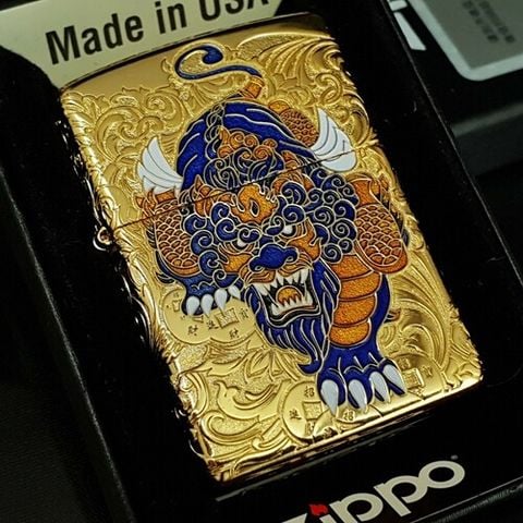 BẬT LỬA ZIPPO MẠ VÀNG BẢN AMOR VỎ DÀY KỲ LÂN TÀI LỘC MAY MẮN TRÊN NỀN HOA VĂN KÍN 5 MẶT - ZN106