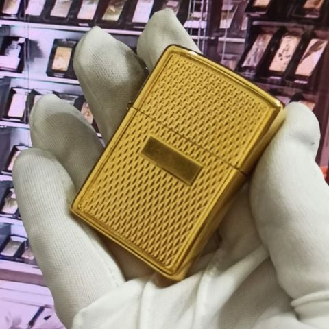 BẬT LỬA ZIPPO MẠ VÀNG DẦY 18K GOLD PLATED VÂN KIM CƯƠNG TRÁM ZN108