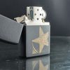 BẬT LỬA ZIPPO SƠN TĨNH ĐIỆN CHỦ ĐỀ NGÔI SAO  ĐỜI XIV LA MÃ NĂM 1998 ZL112