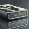 BẬT LỬA ZIPPO USA XUẤT NHẬT KHẢM XÀ CỪ MÈO CHIÊU TÀI MAY MẮN MẠ NIKEN ĐEN BÓNG NỀN TRẮNG  - ZN94